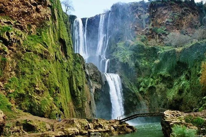 Randonnée aux cascades d’Ouzoud et découverte au bord de la rivière