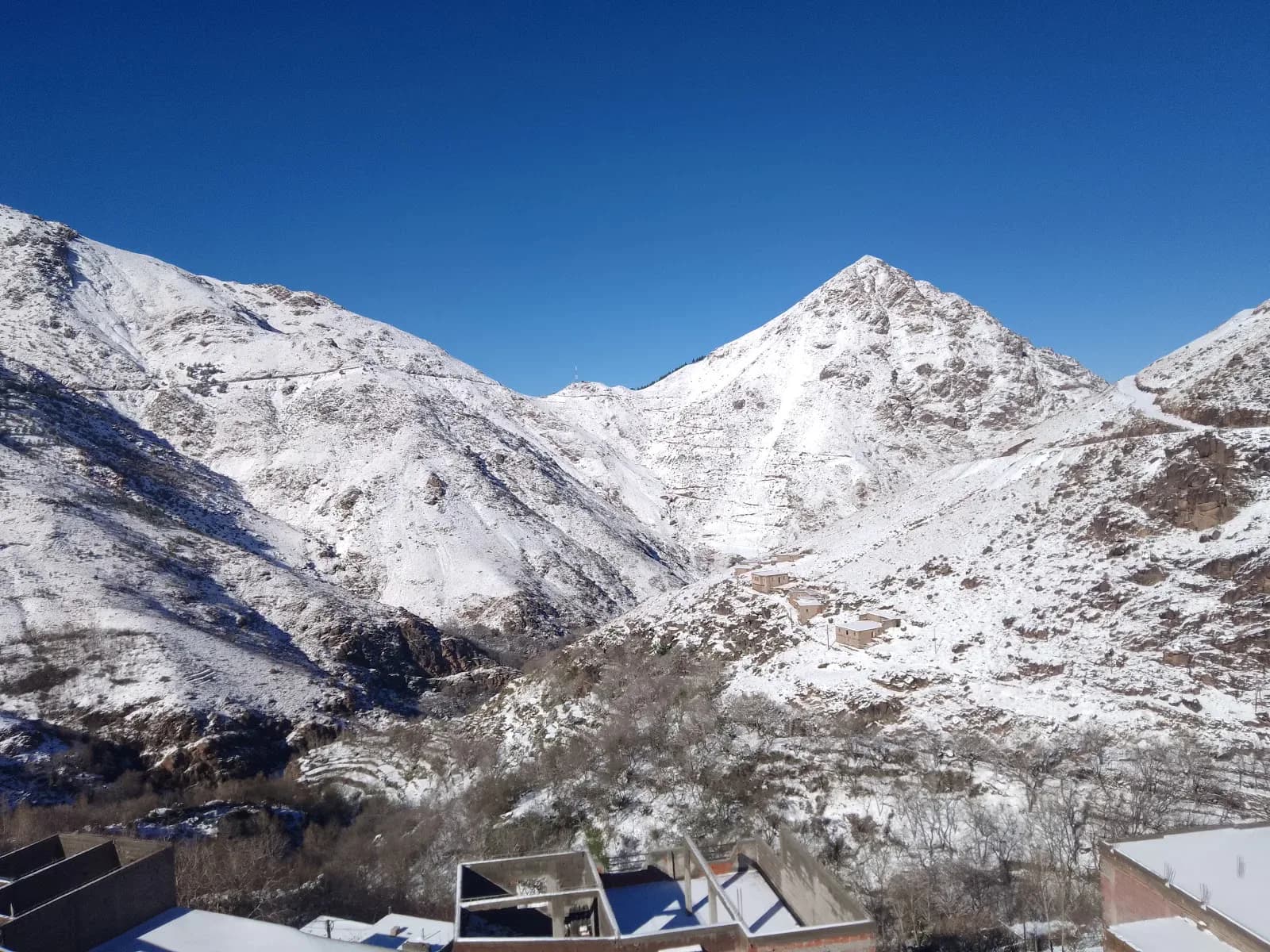 Hiking in the Atlas Mountains 4