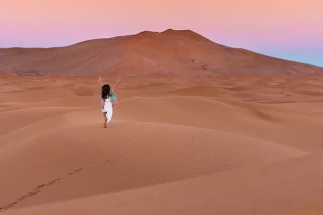 Moroccan Desert Dunes Walk