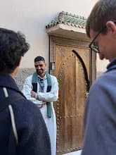 Descubre la verdadera Medina de Marrakech: historias, zocos y joyas ocultas con un guía local.