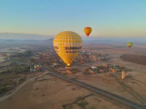 Vuelo en globo aerostático sobre la campiña marroquí