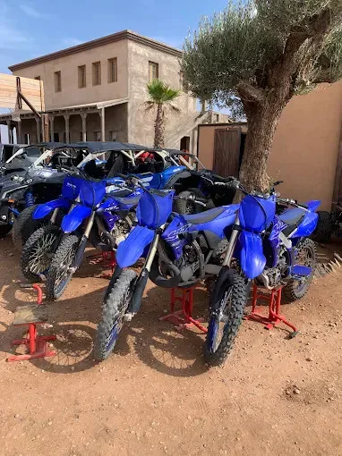 Aventura en el desierto desde un rancho a caballo, en quad o en buggy