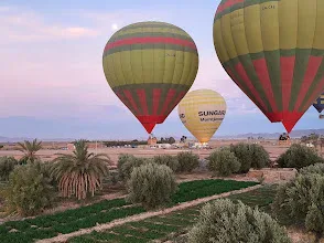 Vuelo en globo aerostático al amanecer sobre Marruecos