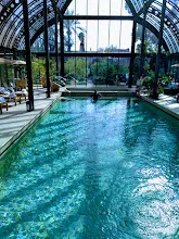 Retiro en un jardín marroquí con piscina