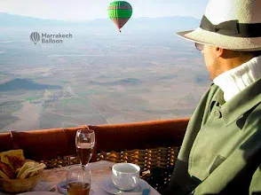 Vuelo en globo aerostático al amanecer sobre Marruecos